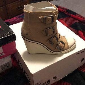 Chunky heel sneaker